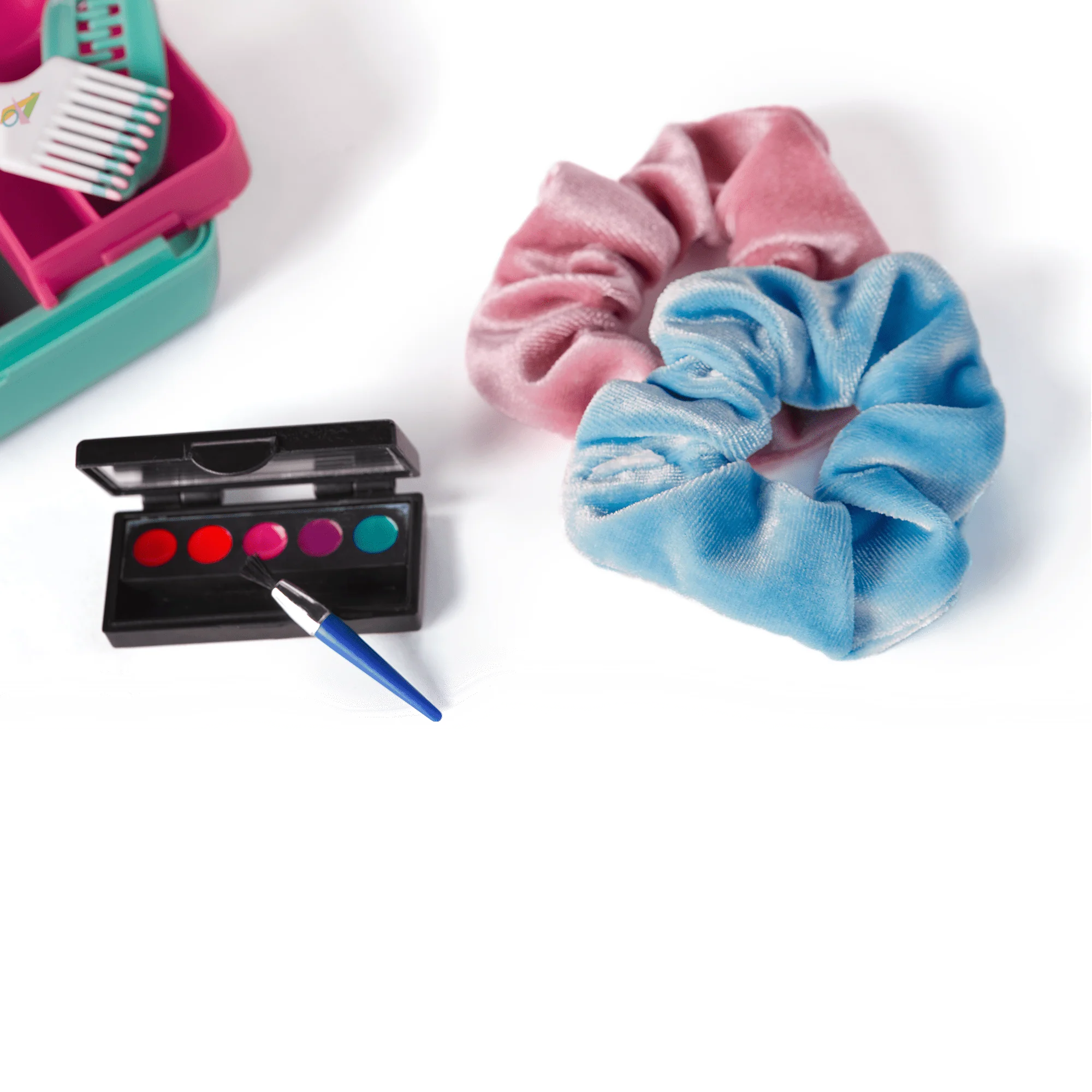 Courtney's™ Caboodles® & Hair Accessories Kit for 18-inch Dolls (Historical Characters)
